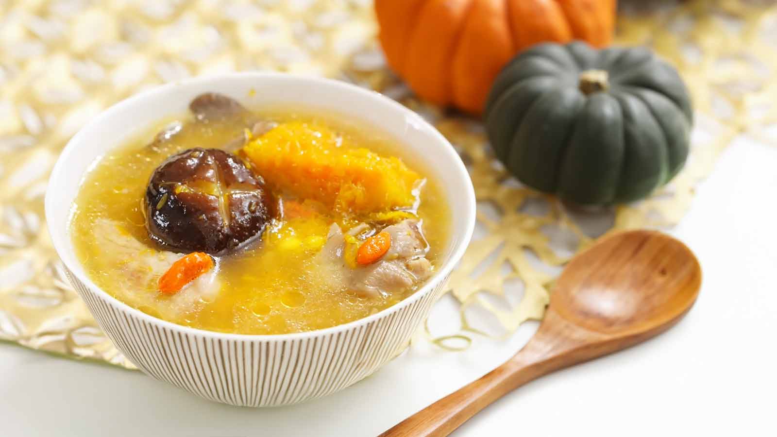 南瓜菇菇排骨鍋